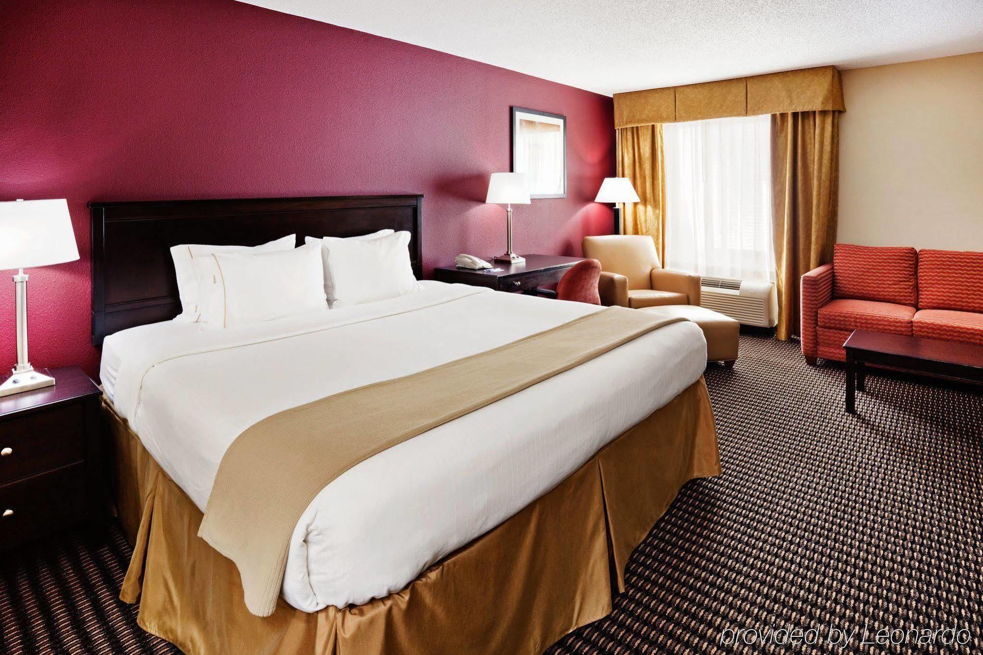 Holiday Inn Express Charleston Us Highway 17 & I-526 By Ihg Kültér fotó